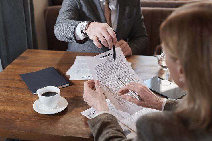 معایب استخدام قراردادی