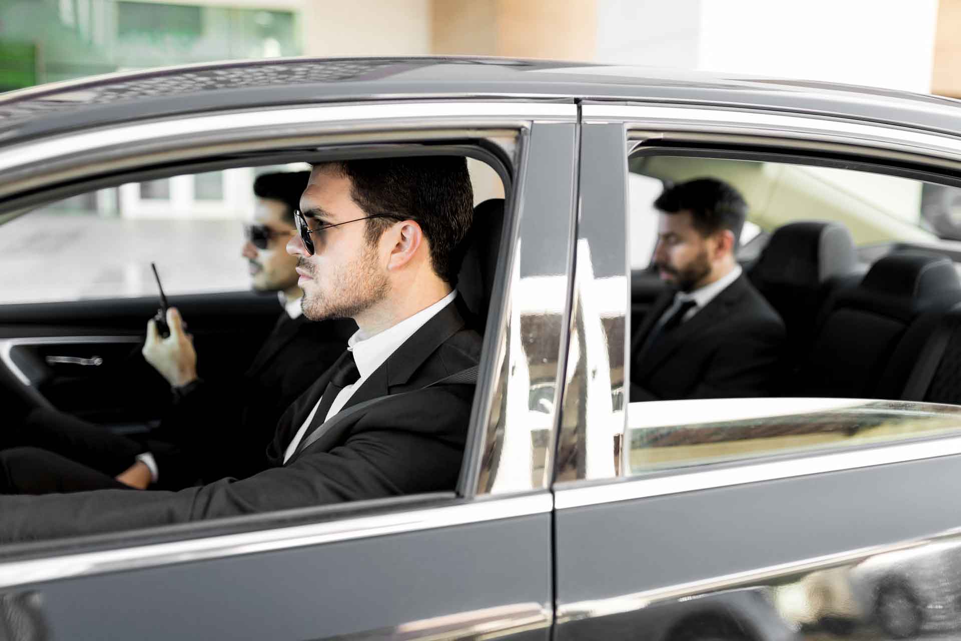 شرایط استخدام بادیگارد دولتی 