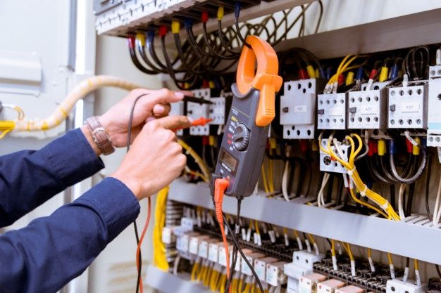 کاربرد مهندسی برق در صنایع